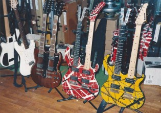 Never Seen Photos of Eddie Van Halen’s Guitar Collection at 5150! | Van ...